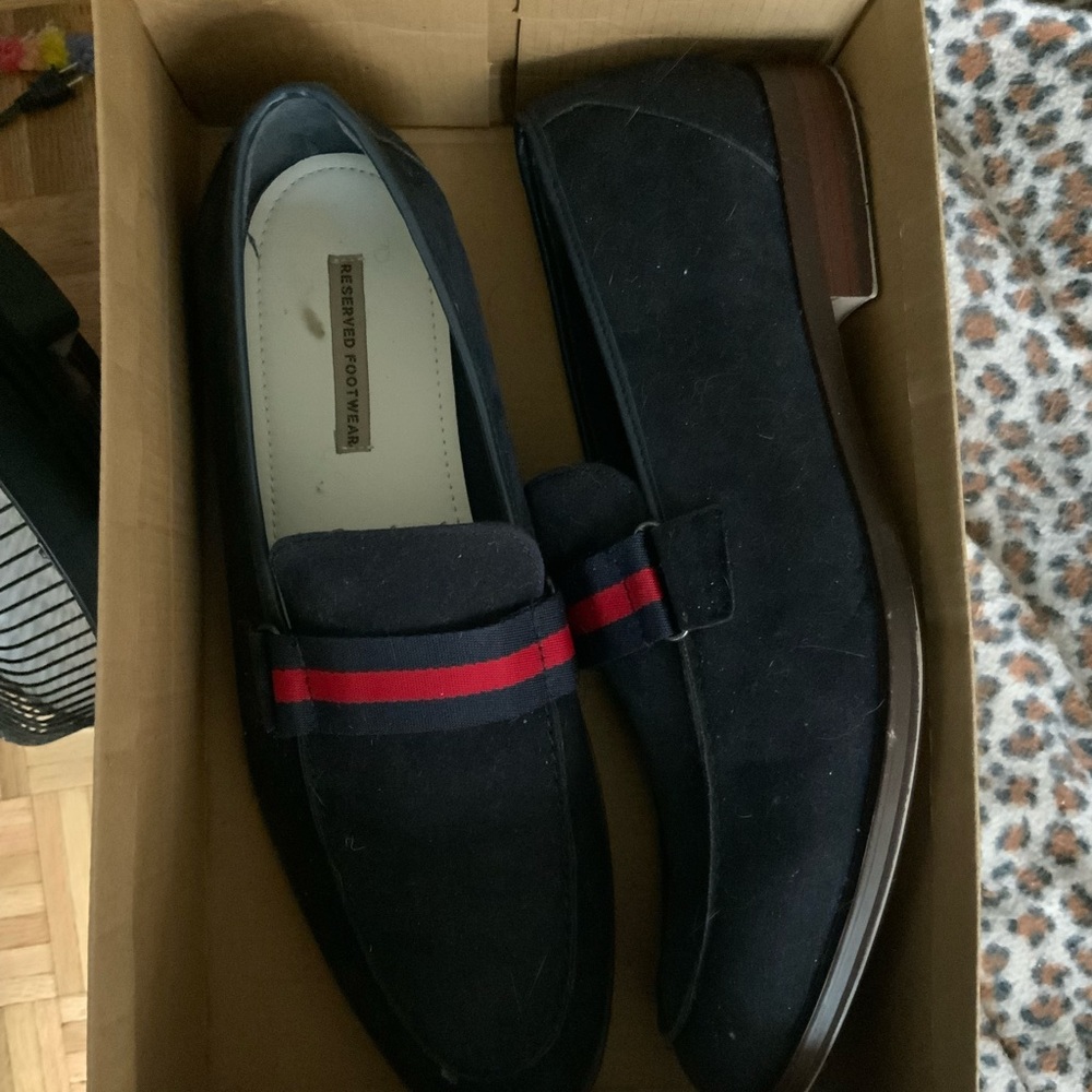Mens size 12 Navy blue shoes